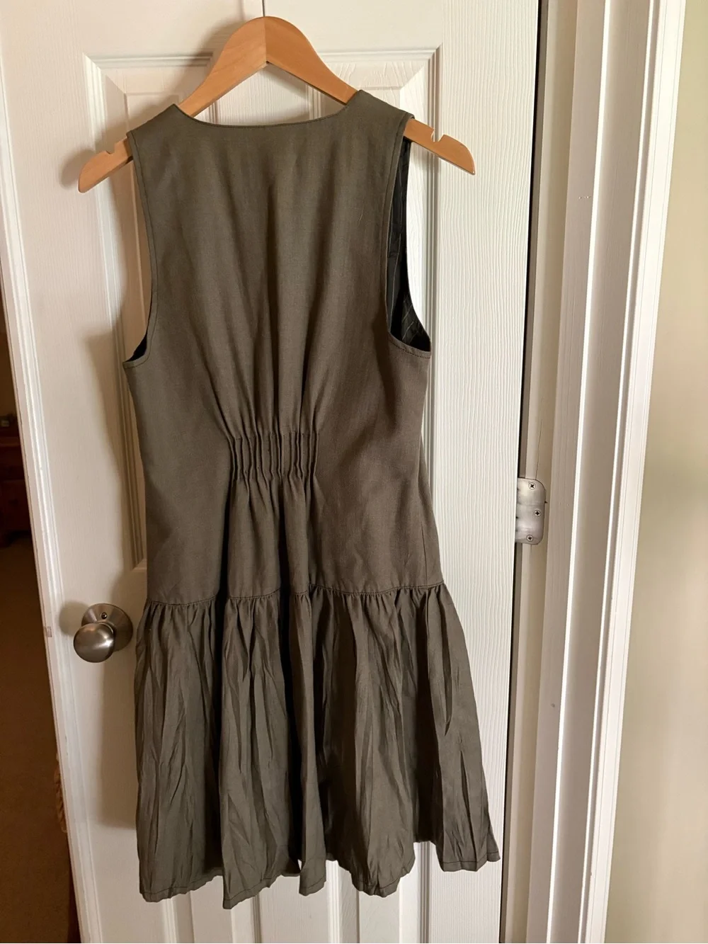 Free People Olive Sleeveless V-Neck Vest drop waist Button Dress size 6